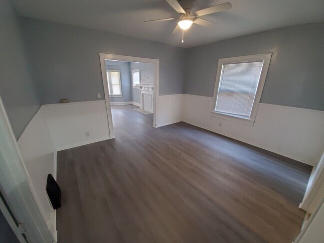 Building Photo - 519 Homewood Ave