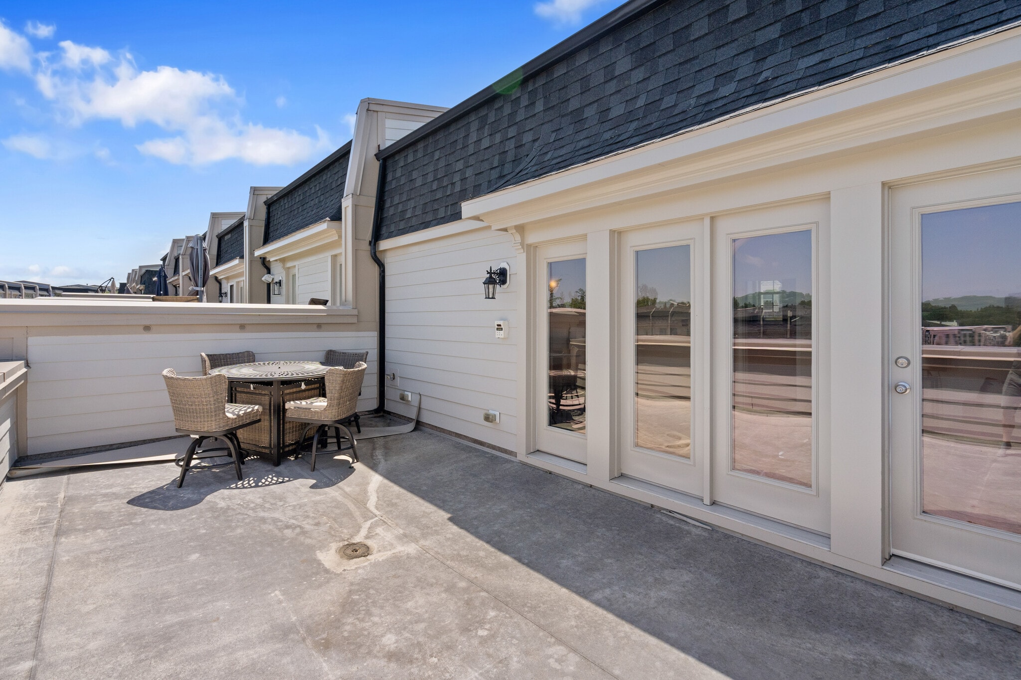 Building Photo - 500 Overlook Park Dr