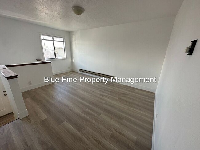 Building Photo - 1224 Holman Ave
