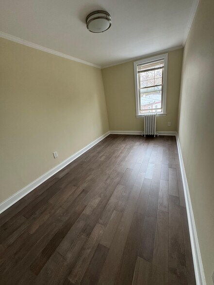 Building Photo - 3422 Crawford St