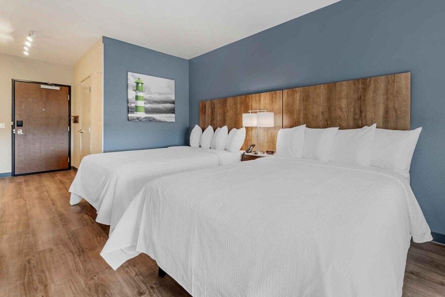 Building Photo - Furnished Studio-Yuma