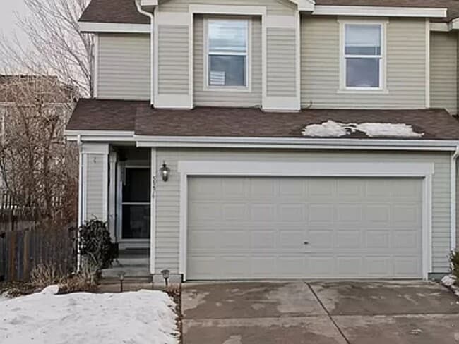 Primary Photo - Charming 3 Bed 2 Bath Townhome for Rent in...