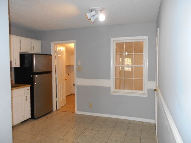 Building Photo - 4061 Shipyard Walk