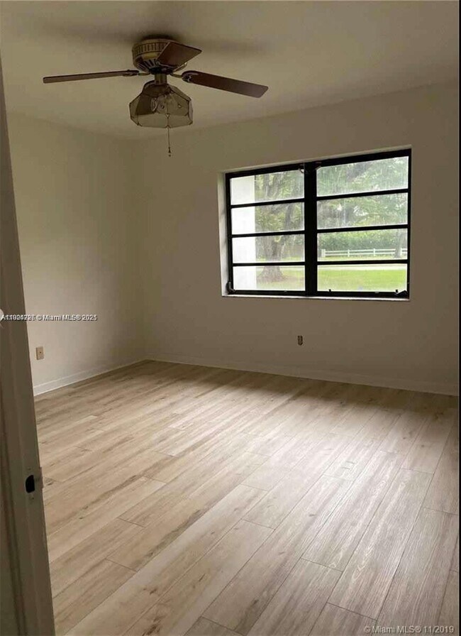 Building Photo - 7440 SW 70th Terrace