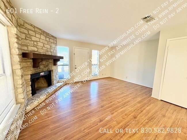 Building Photo - 601 Free Rein