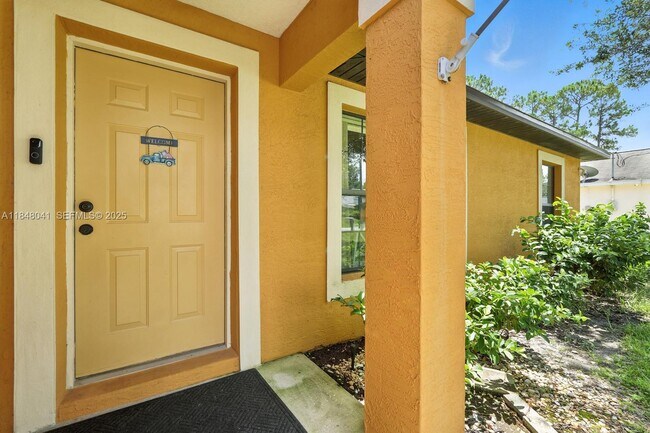 Building Photo - 20 Bennett Ln