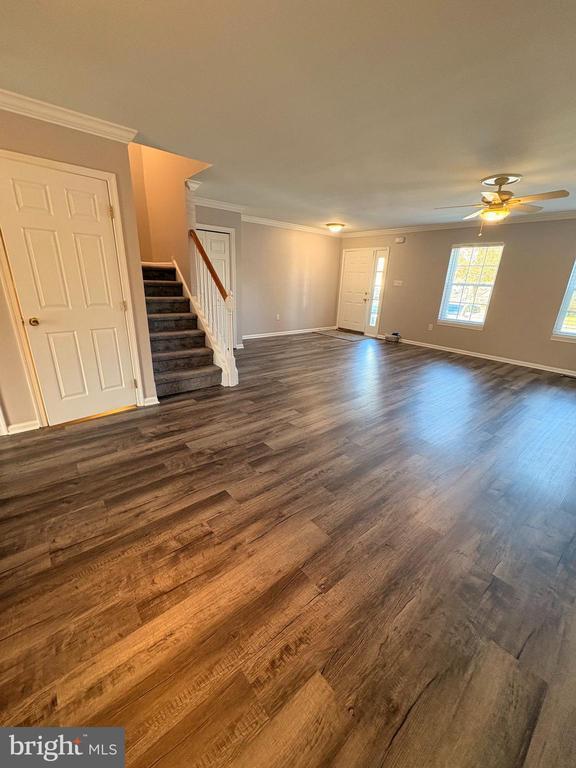 Building Photo - 905 Kennedy Ct