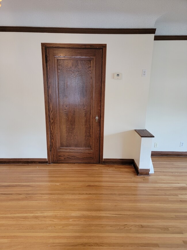 Building Photo - 4850 S 28th Ave