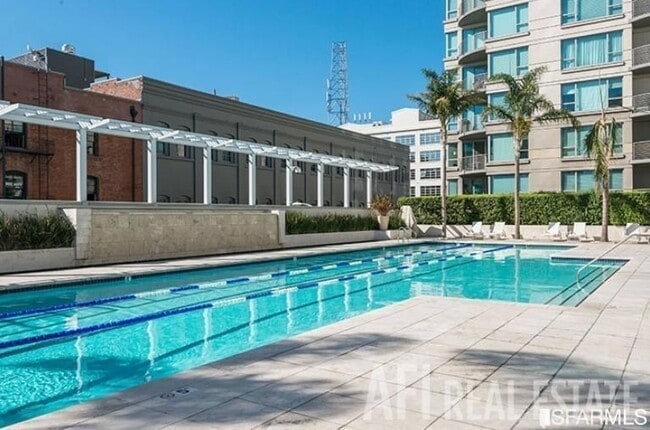 Building Photo - 229 Brannan St