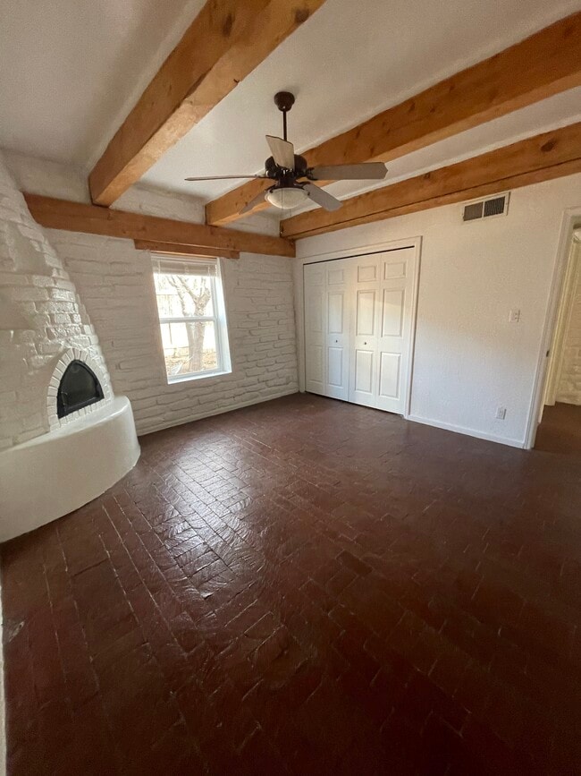 Building Photo - 155 Placitas Rd NW