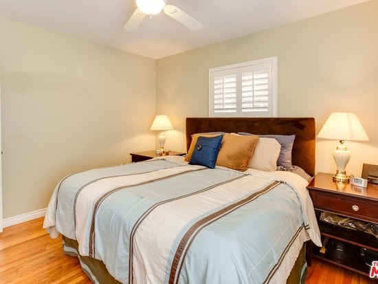 bedroom - 8037 Regis Way