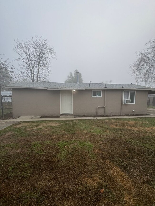 Building Photo - STOP BY, PEEK THROUGH THE WINDOWS AND EXPLORE THE AREA!