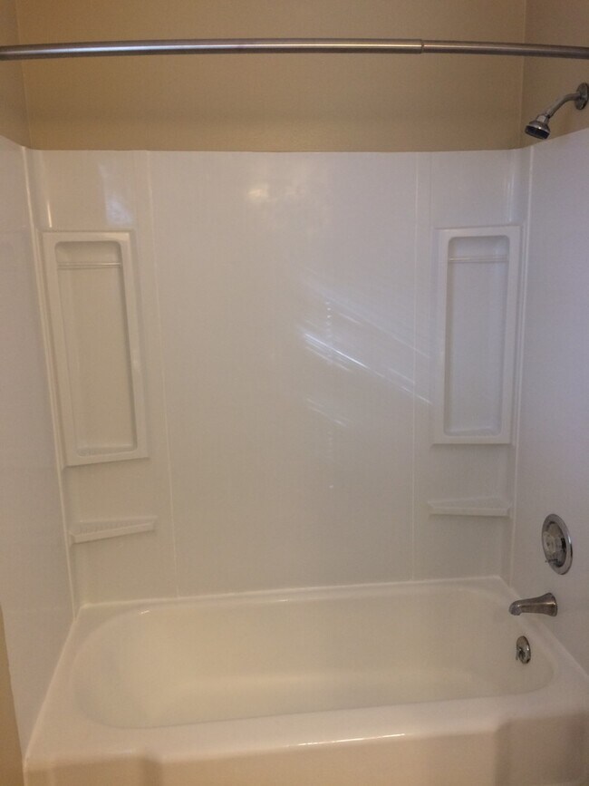 Building Photo - Updated Madison West townhomes - stainless appliances and many other upgrades