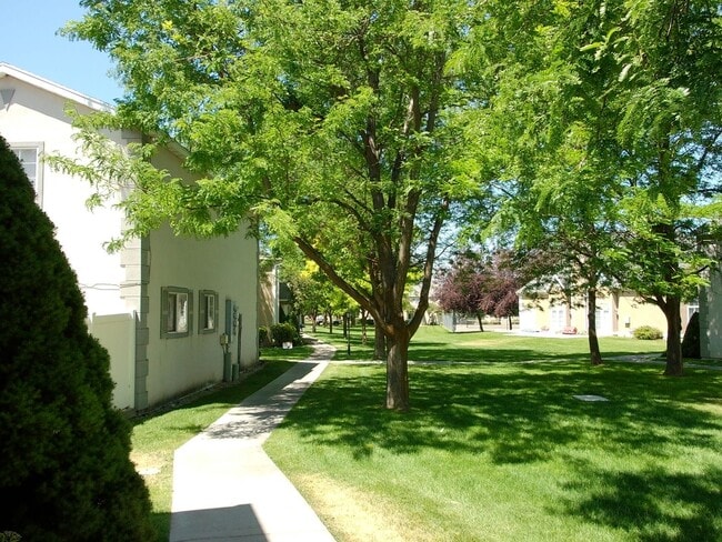 Building Photo - 119 Penhurst Pl
