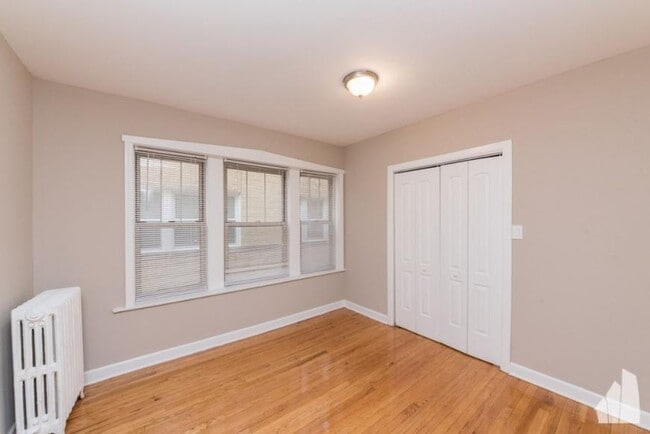 Building Photo - 2 bedroom in Chicago IL 60626