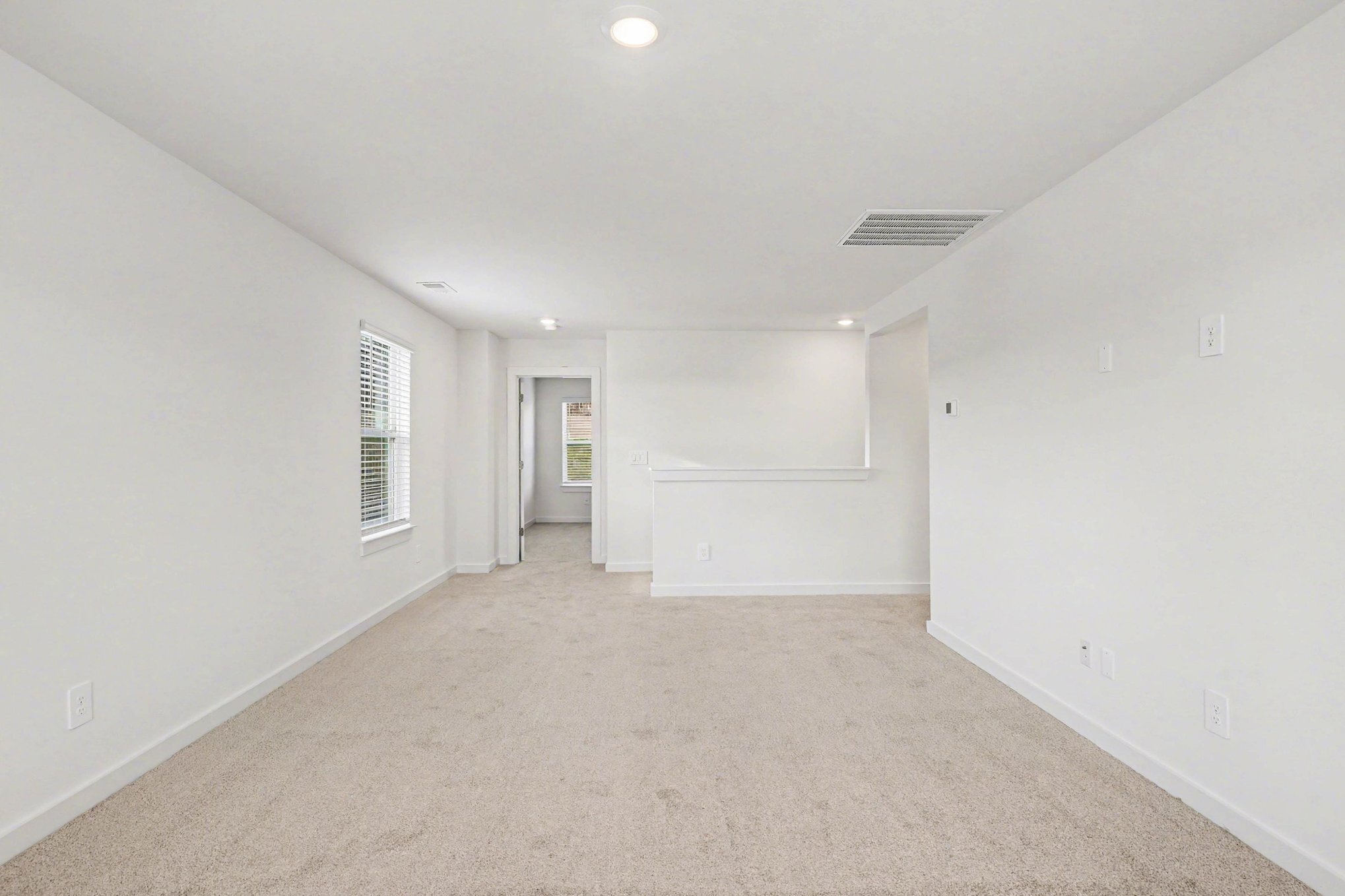 Building Photo - 1933 Mahala Dr