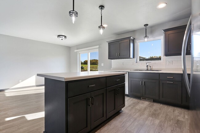 Building Photo - Diversity Duplex