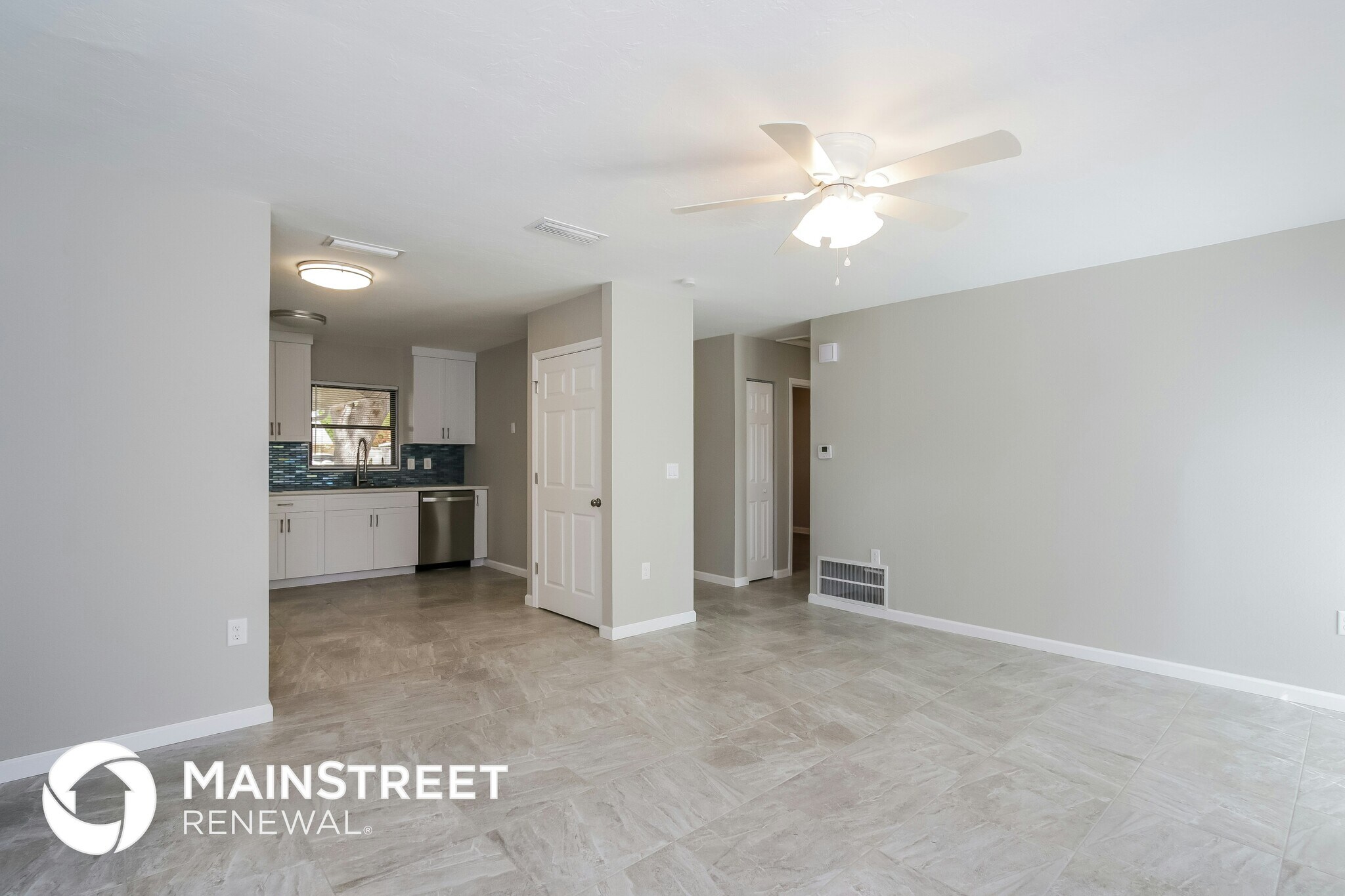 Building Photo - 816 65th Ave W