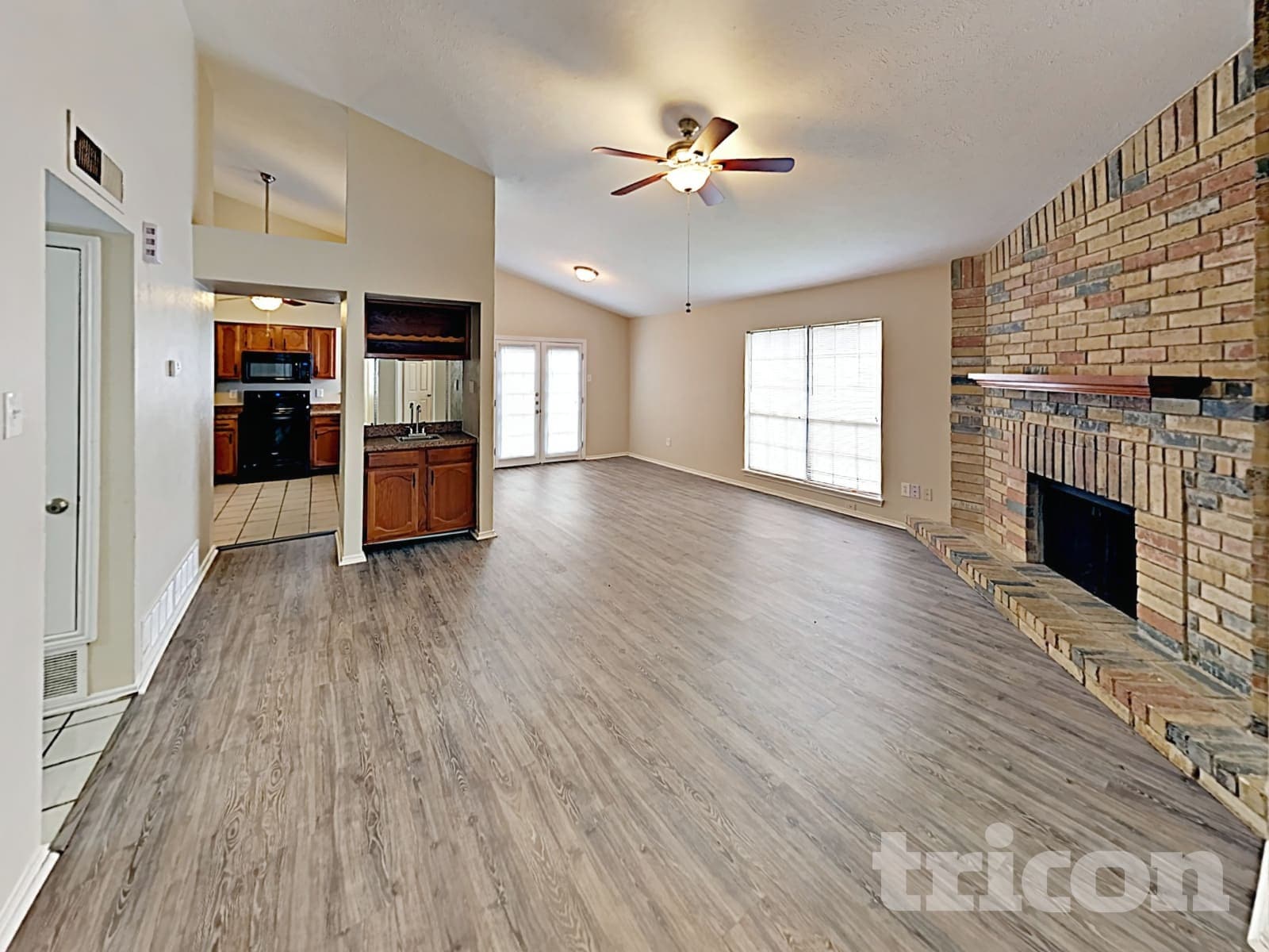 Building Photo - 7811 Bluff Trail Dr