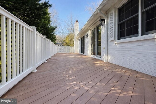 Building Photo - 6223 Loch Raven Dr