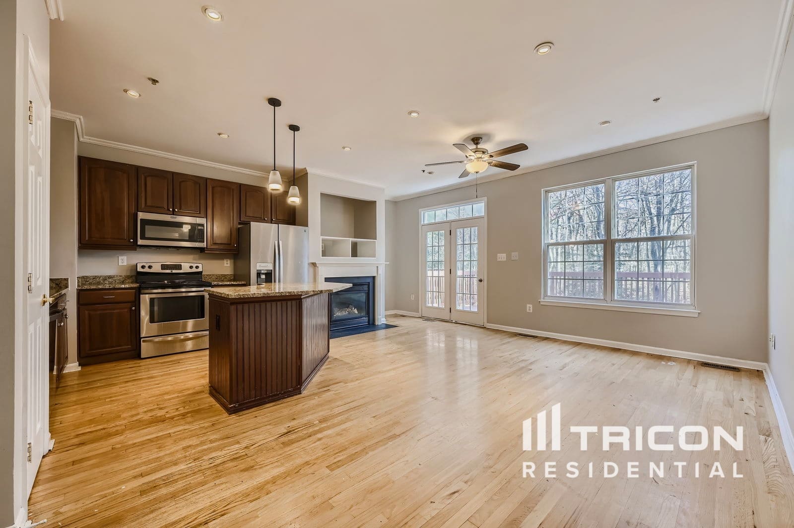 Building Photo - 8015 Apple Valley Dr