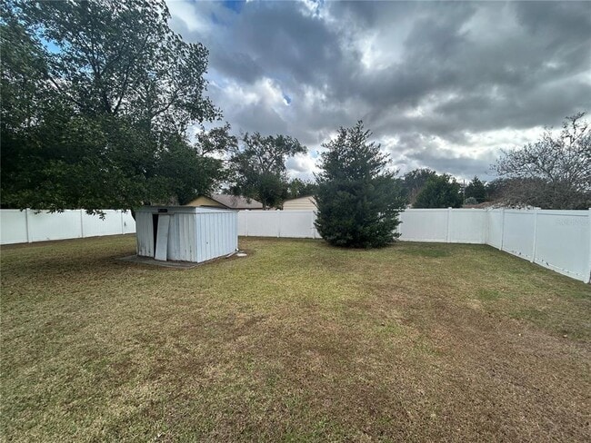 Building Photo - 21570 SW Raintree St
