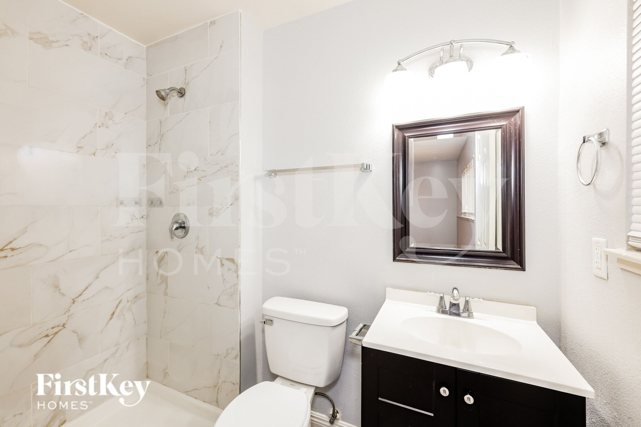 Building Photo - 2012 Bennett St