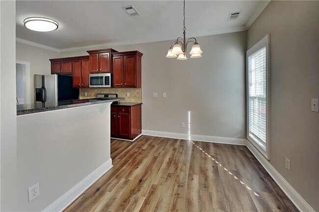 Building Photo - 412 Oscar Way