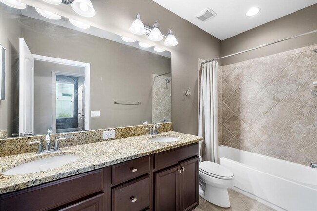 Building Photo - 4123 Windcrest Dr