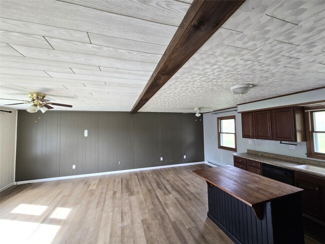Building Photo - 118 Milton Ln