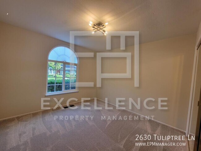 Building Photo - 2630 Tuliptree Ln