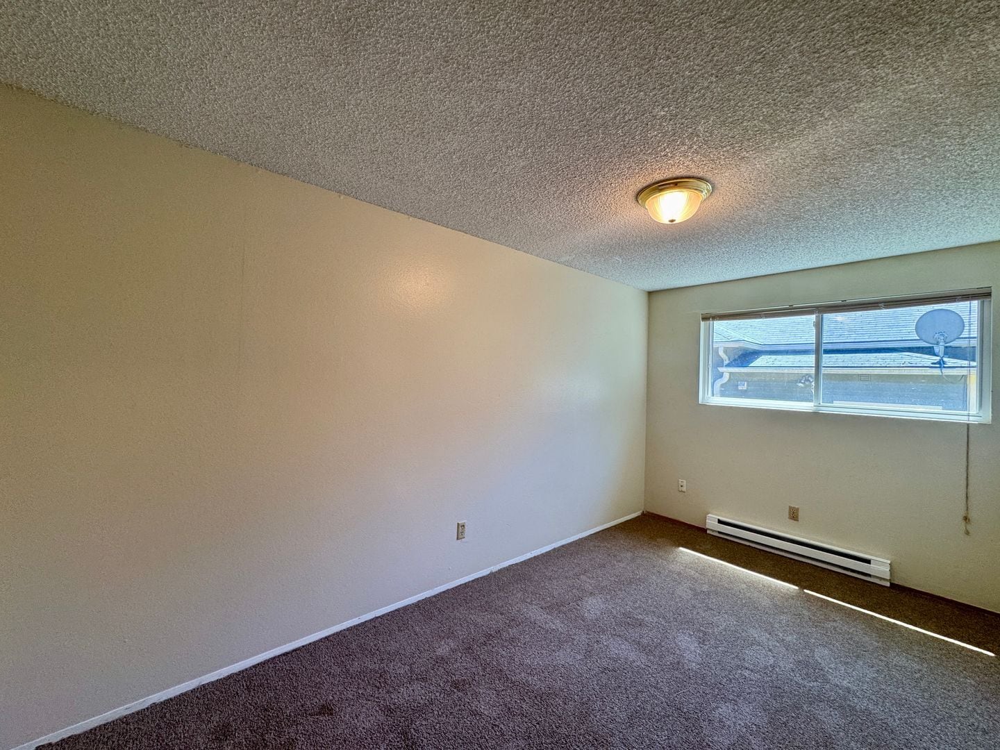 Building Photo - 129 27th Ave E