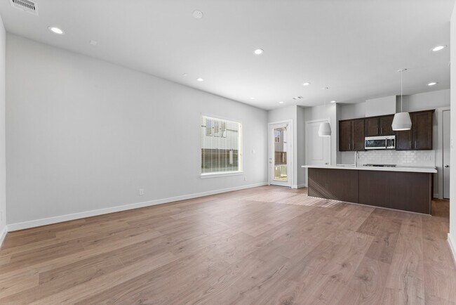 Building Photo - 5904 Jasper Jones Wy