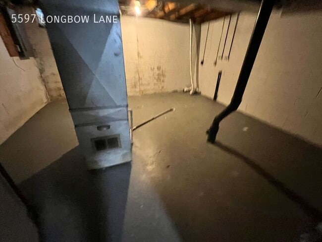 Building Photo - 5597 Longbow Ln