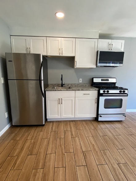 Building Photo - 1610-12 Dahlia Ave