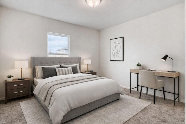 Building Photo - 720 Holly St