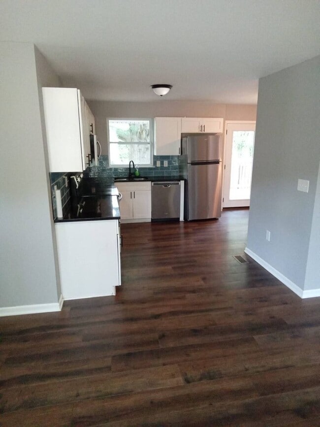 Building Photo - Updated Ranch Home with Lots of Space!   COMING SOON!