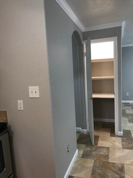 Pantry - 3620 Mirror Ct