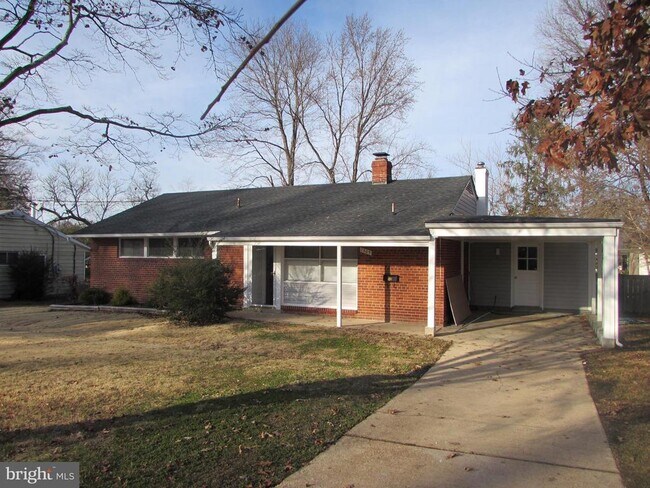 Building Photo - 7305 Charlotte St