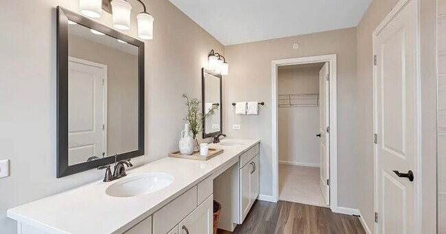 Building Photo - 2635 Lohan Way