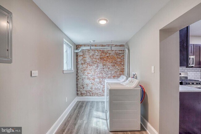 Building Photo - 4834 Olive St