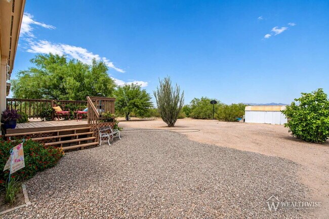 Building Photo - Rare One-Acre Rental Opportunity with Open Farmland Views