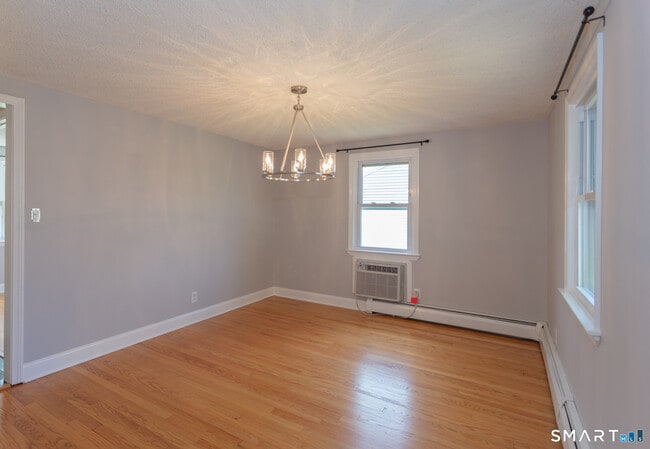 Building Photo - 135 Camp Ave