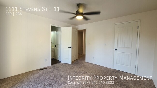 Building Photo - 1111 Stevens St