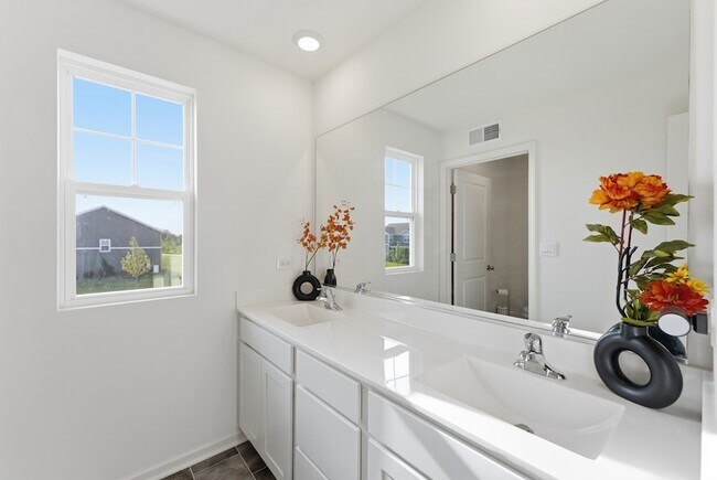 Building Photo - 25424 W Cerena Cir