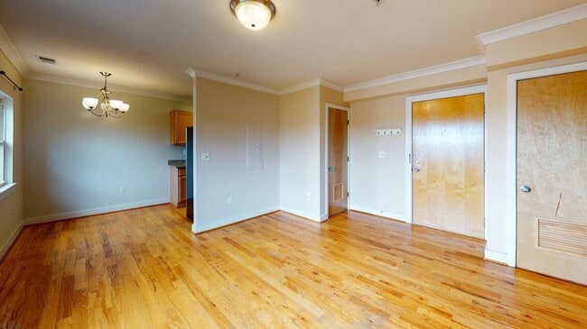 Building Photo - 2615 4th St NE