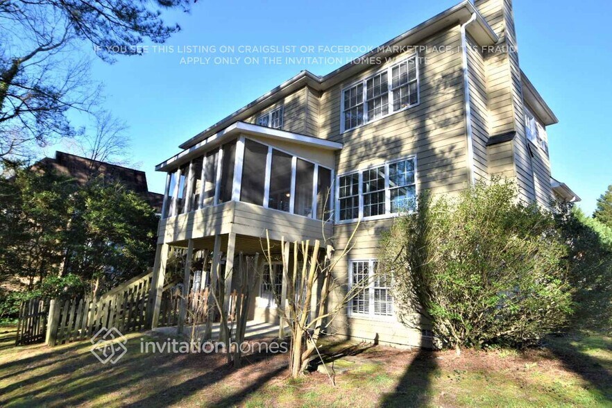 Building Photo - 3443 Kenilworth Ct