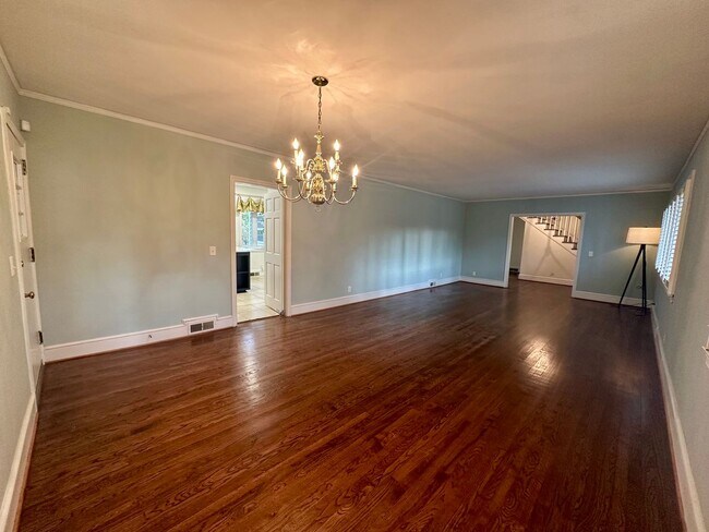 Building Photo - 719 Baldwin Dr