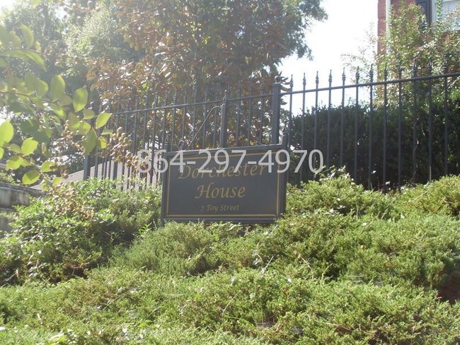 Building Photo - www.GoldsmithPM.com