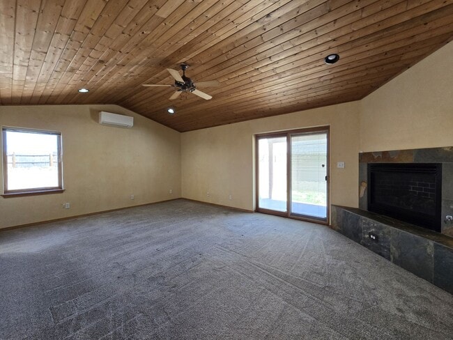 Building Photo - 4 Alma Ct